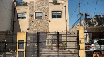VENTA DUPLEX 5 AMBIENTES - CARAPACHAY