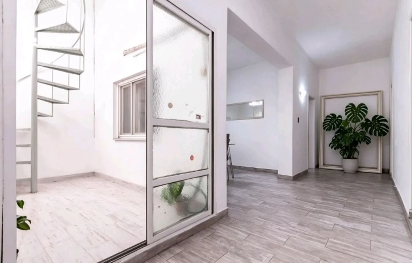 Casa de 4 ambientes en venta en Gerli, Vélez Sársfield 1400, foto 2