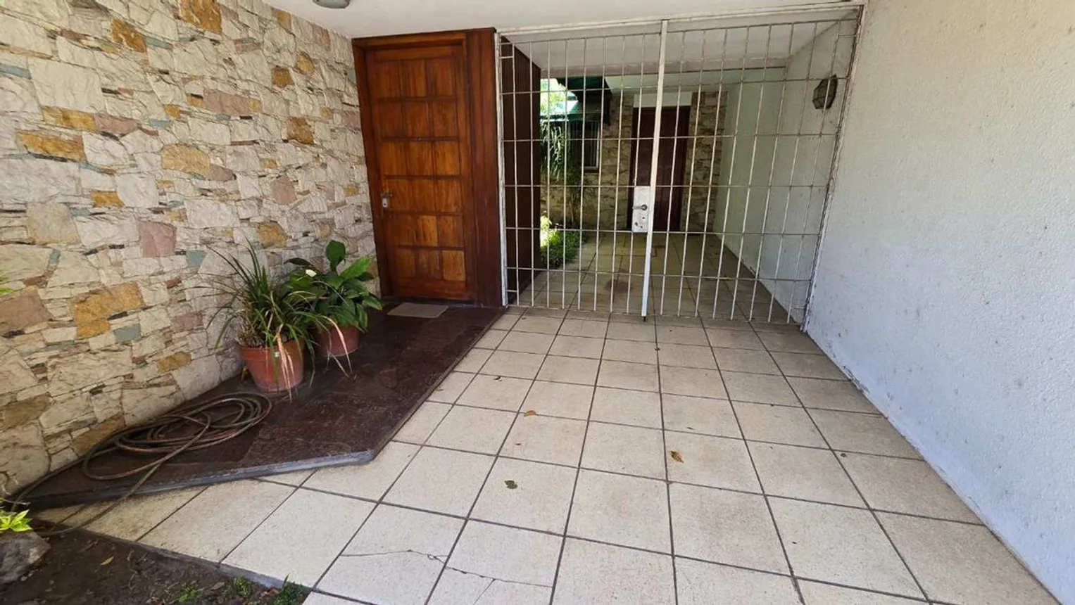 Casa de 5 ambientes en venta en Bernal Este, Yapeyú 500, foto 4