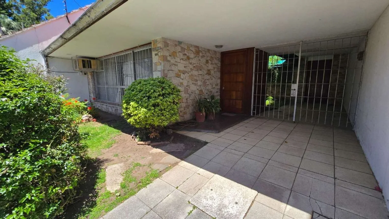 Casa de 5 ambientes en venta en Bernal Este, Yapeyú 500, foto 3