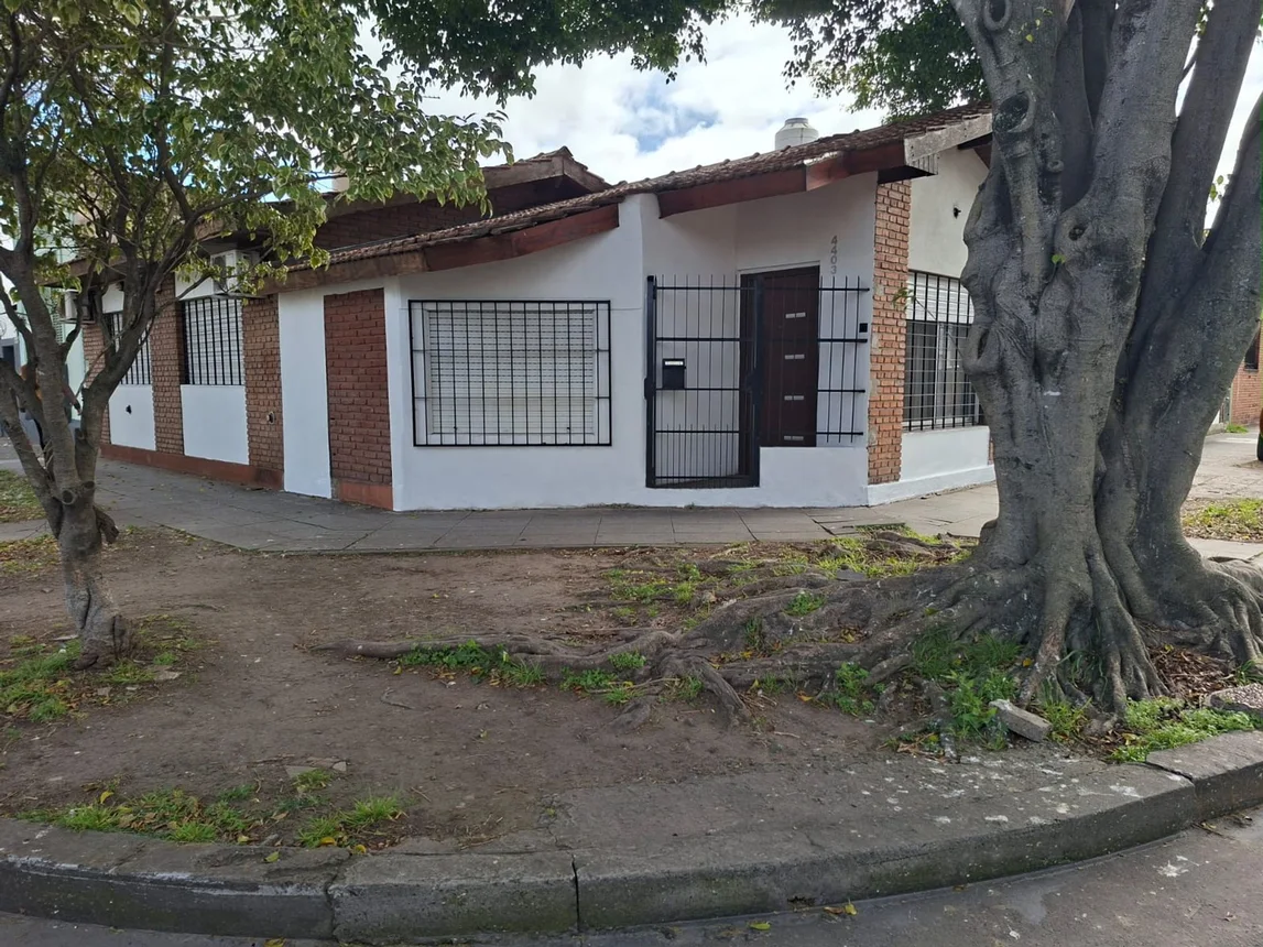 PH de 4 ambientes en venta en Villa Ballester, Mendoza 4400