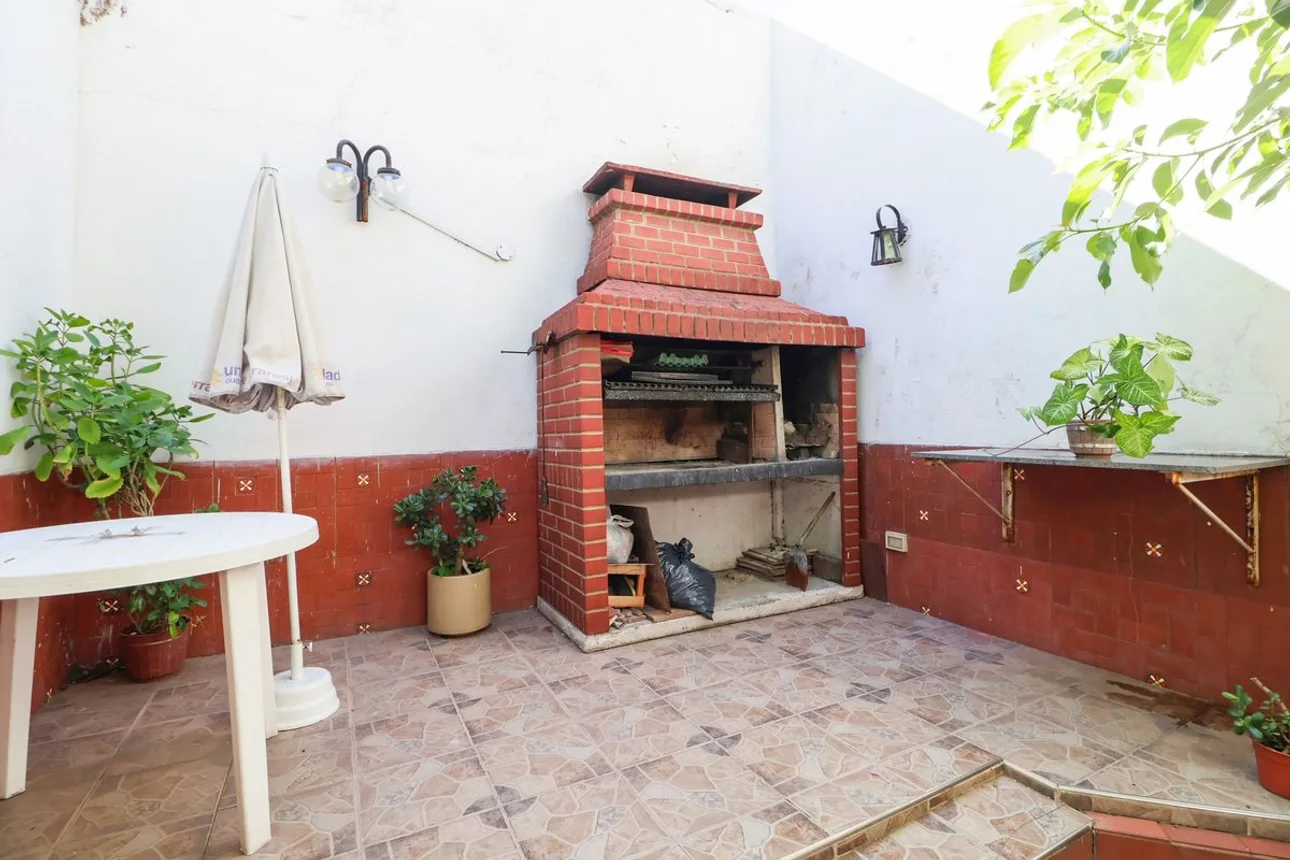 Casa de 3 ambientes en venta en Avellaneda, General Paz 200