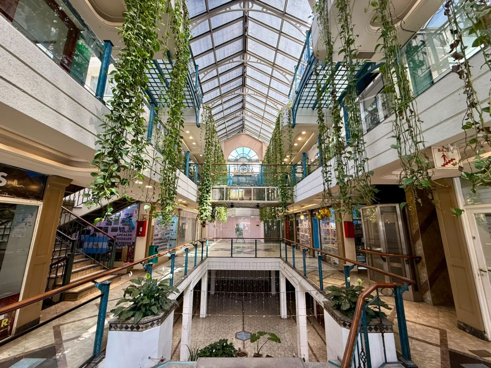 GALERÍA COMERCIAL ALQUILER MICROCENTRO SALTA - foto 4