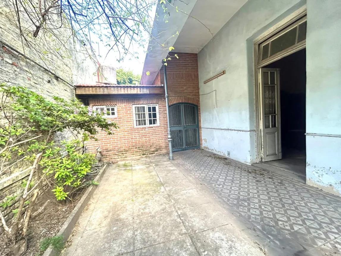 Casa de 4 ambientes en venta en Parque Avellaneda, Tapalqué 4800, foto 3