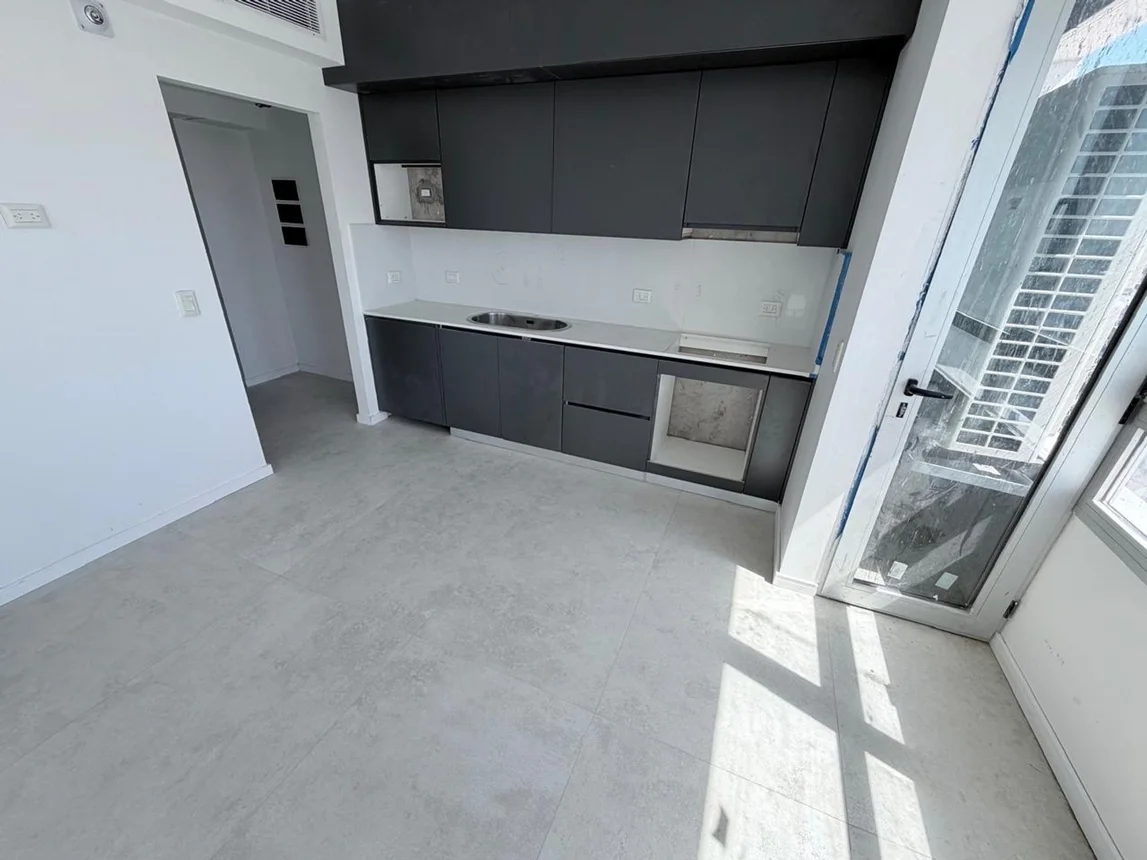 Departamento de 3 ambientes en venta en Lomas de Zamora, Avenida Meeks 300, foto 5
