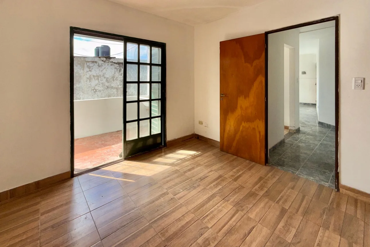 PH de 2 ambientes en venta en Rosario, Lavalle 2100