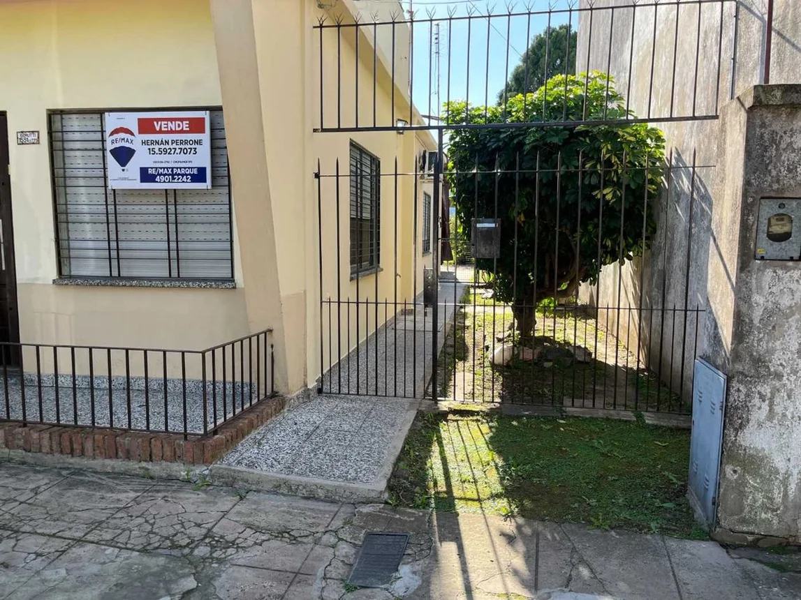 Casa de 3 ambientes en venta en Quilmes, Beruti 1500, foto 3