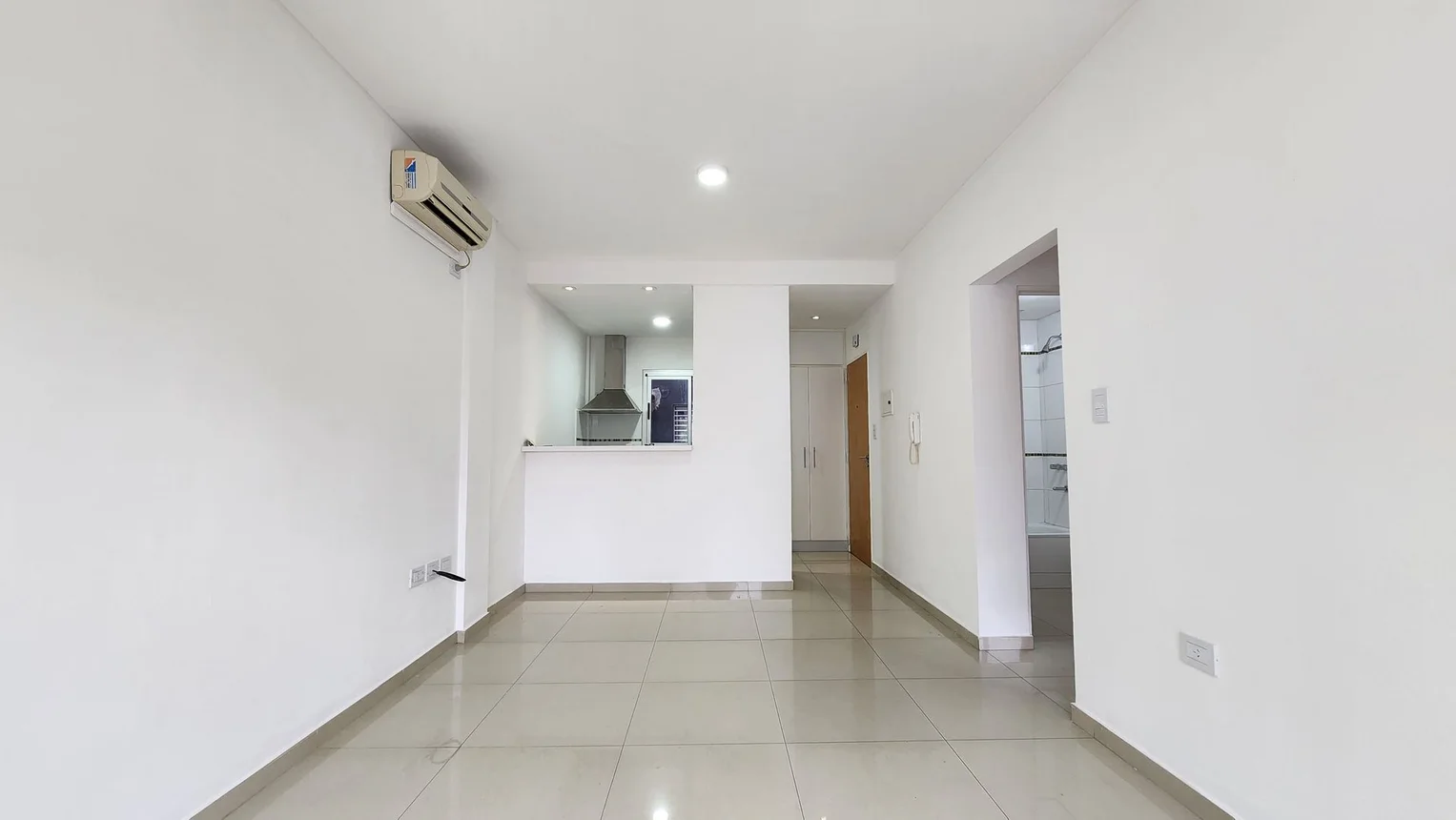 Departamento en alquiler en La Plata, foto 2