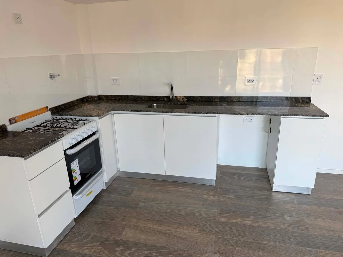 Departamento de 2 ambientes en venta en Hurlingham, General Toribio de Luzuriaga 1700, foto 3