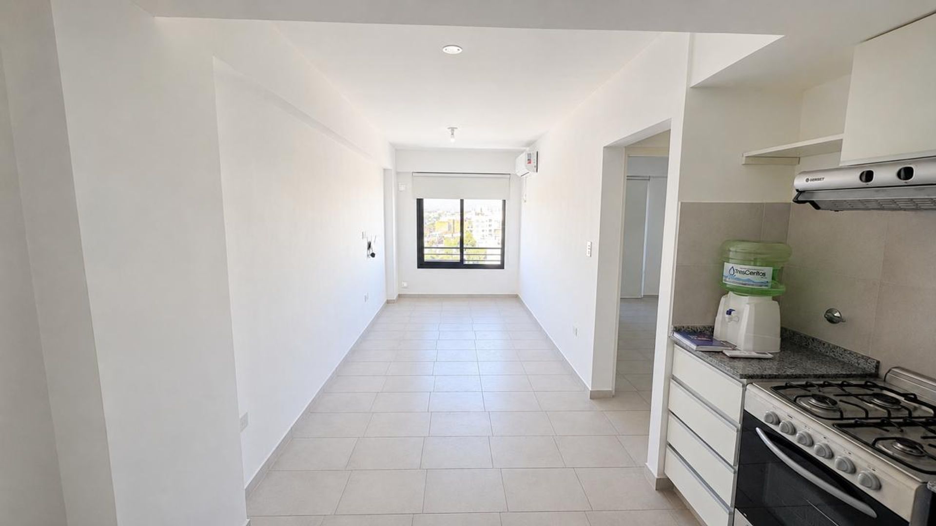 DEPARTAMENTO VENTA ZONA TRES CERRITOS CON COCHERA - foto 3