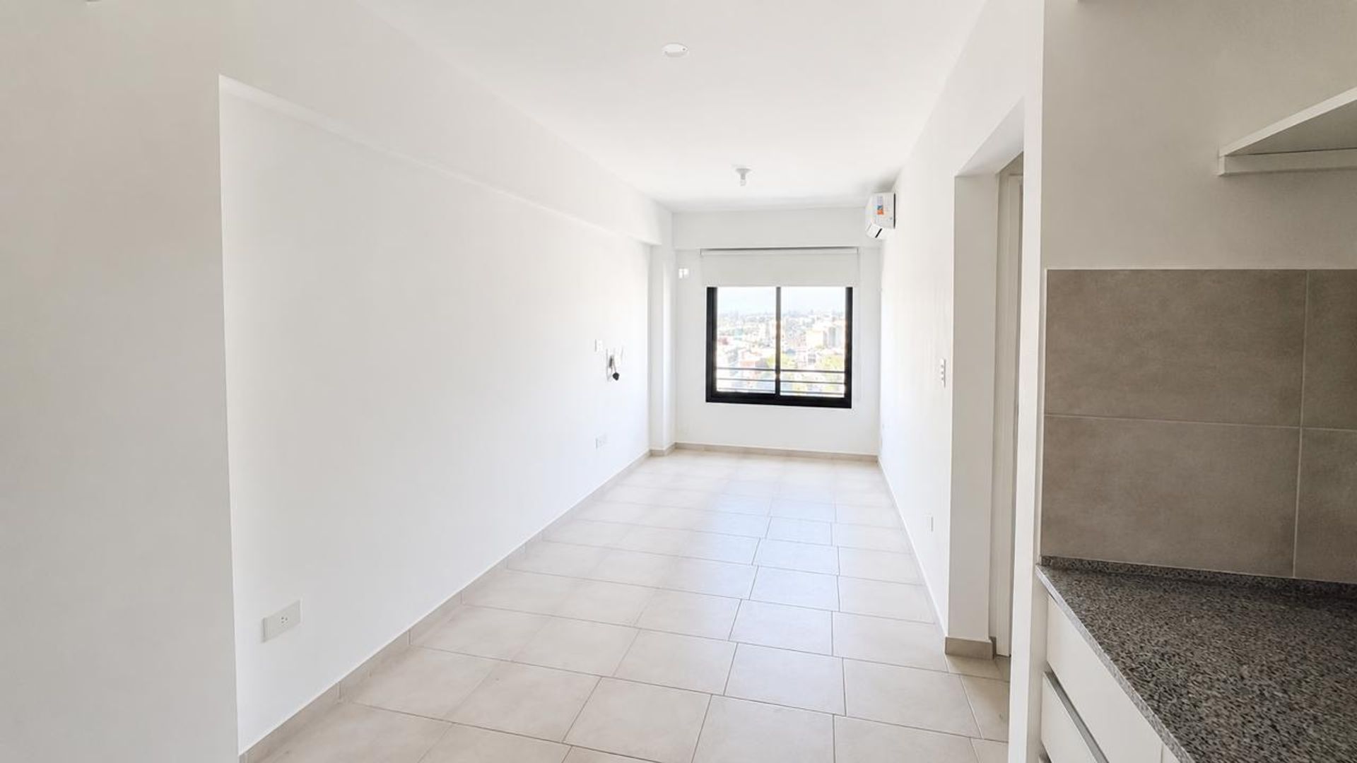 DEPARTAMENTO VENTA ZONA TRES CERRITOS CON COCHERA - foto 2
