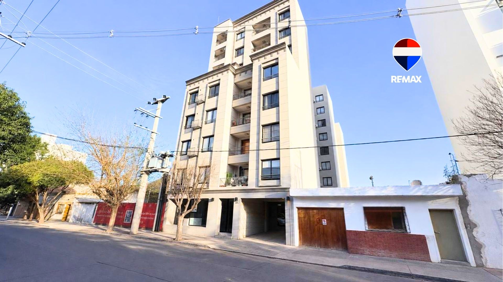 DEPARTAMENTO VENTA ZONA TRES CERRITOS CON COCHERA - foto 1