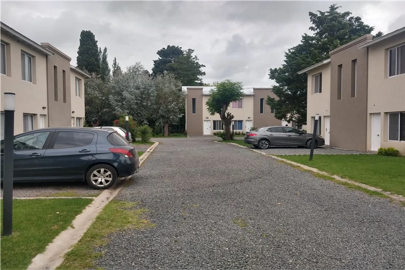 Casa dúplex en venta en Villa Rosa, foto 2