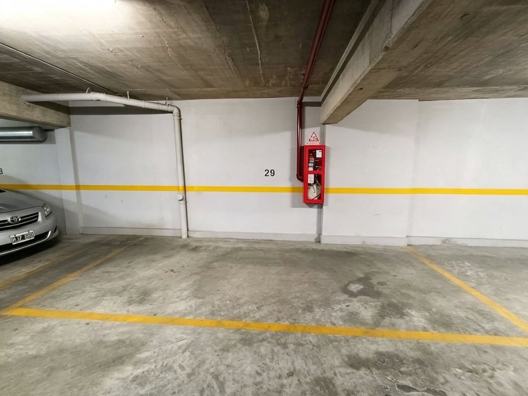 VENTA COCHERA FIJA Y CUBIERTA NUÑEZ