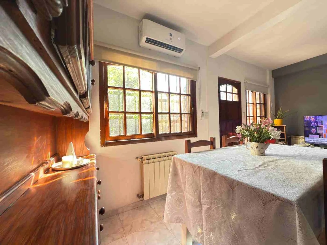Casa dúplex de 4 ambientes en venta en Quilmes, Pringles Entre Hernandez y Guiraldes 54121381900
