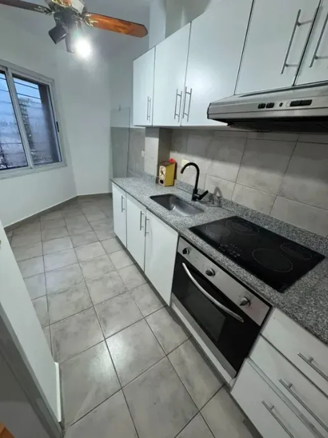 Departamento de 3 ambientes en alquiler en Morón, Intendente Abel Costa 800, foto 2