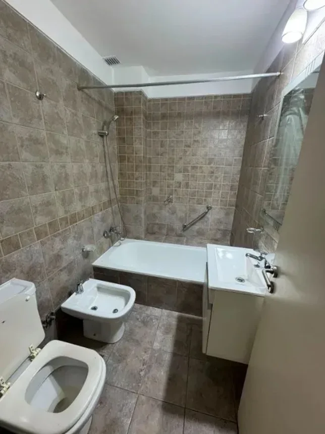 Departamento de 3 ambientes en alquiler en Morón, Intendente Abel Costa 800, foto 5