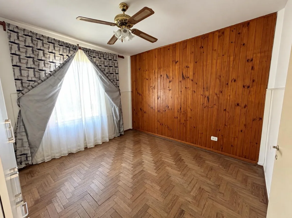 Casa en venta en Burzaco, La Vincha 1200