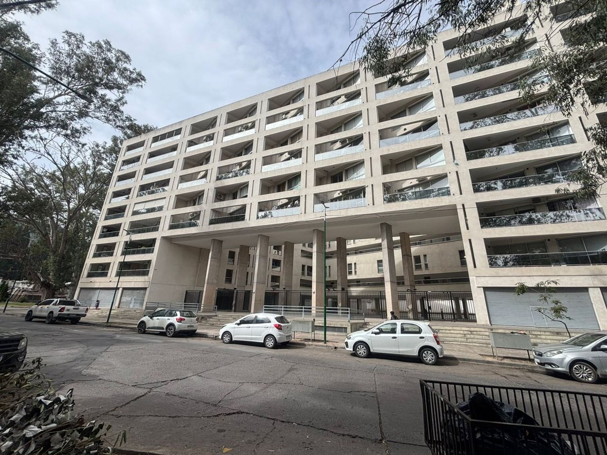 DEPARTAMENTO EN VENTA ZONA TERMINAL 2 DORMITORIOS - foto 11