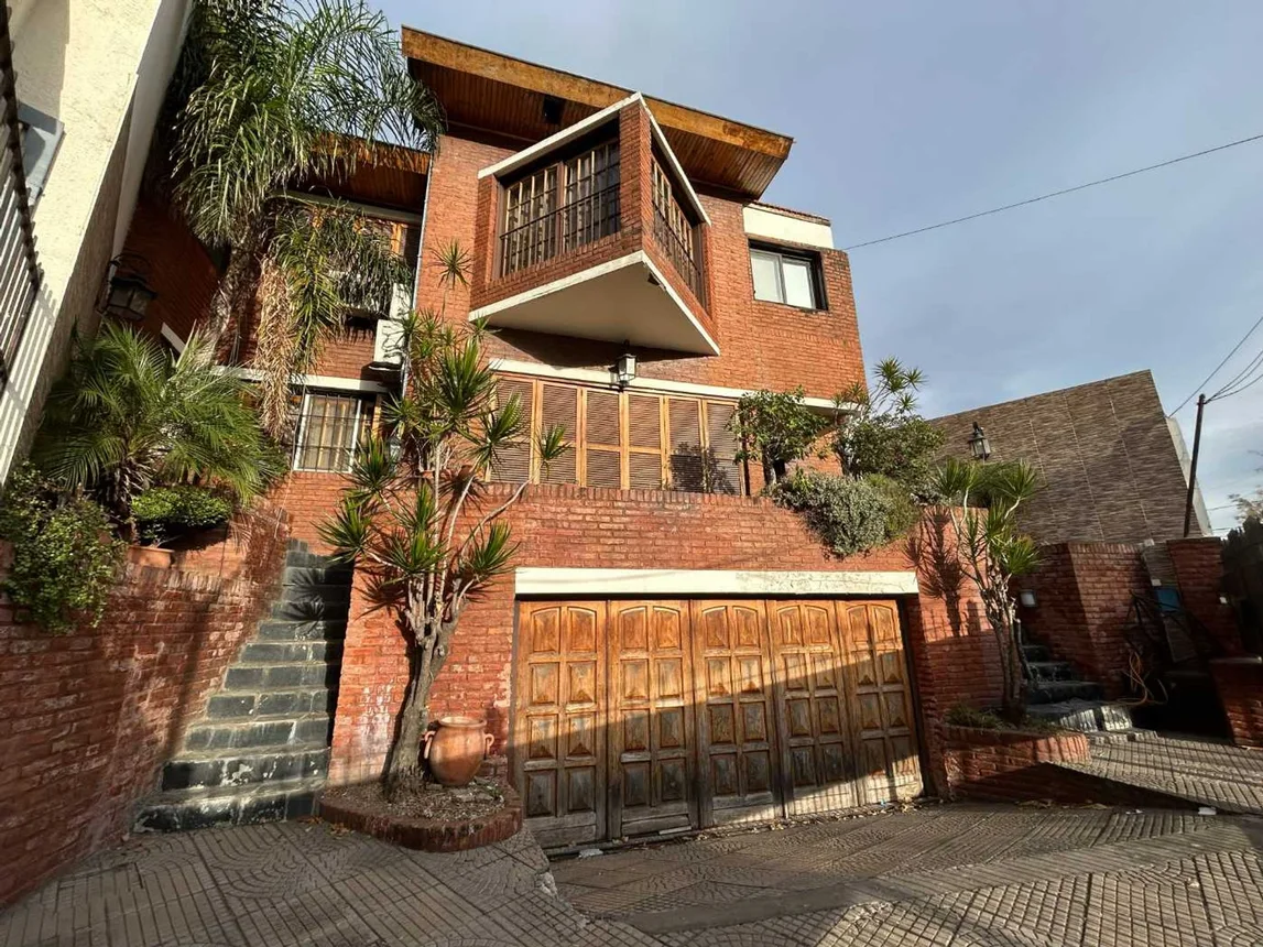 Casa de 6 ambientes en venta en Martín Coronado, Panamá 6600, foto 2