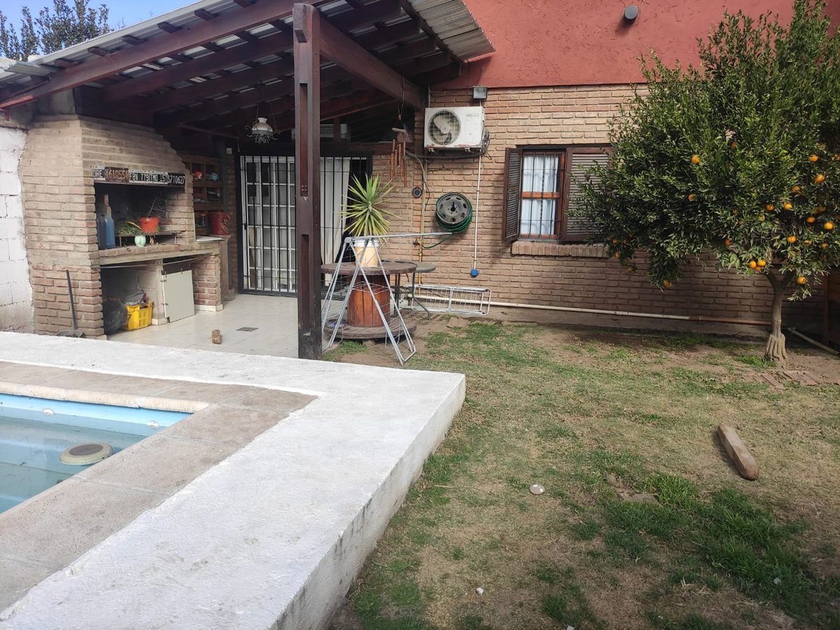 Foto 10 — CASA 3 DORM. CON PILETA GRANJA DE FUNES ZONA NORTE