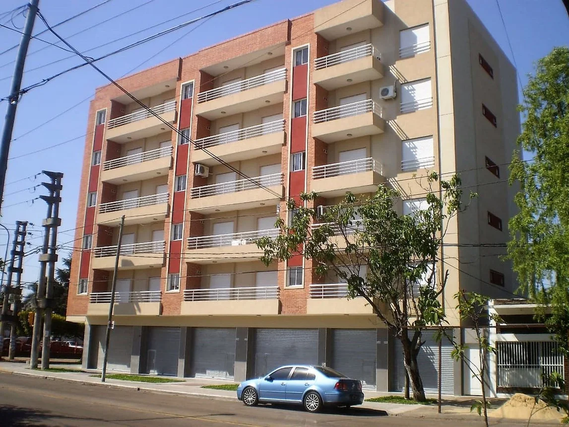 Departamento de 2 ambientes en venta en Villa Luzuriaga, Garibaldi 2000