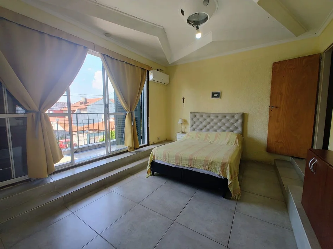 Casa de 3 ambientes en venta en Lomas de Zamora, Juan José Castelli 1900