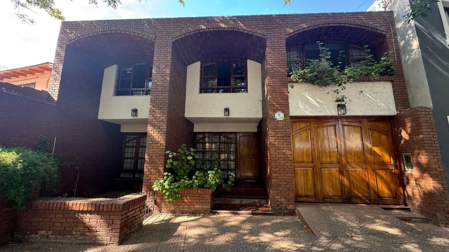 Casa en venta en Godoy Cruz