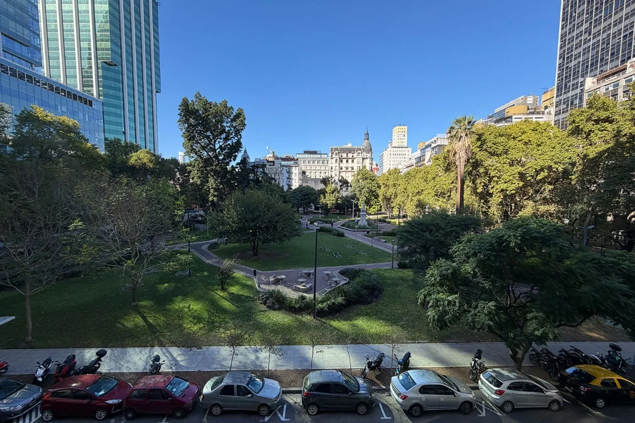 Departamento de 8 ambientes en venta en San Nicolás, Tucumán 100