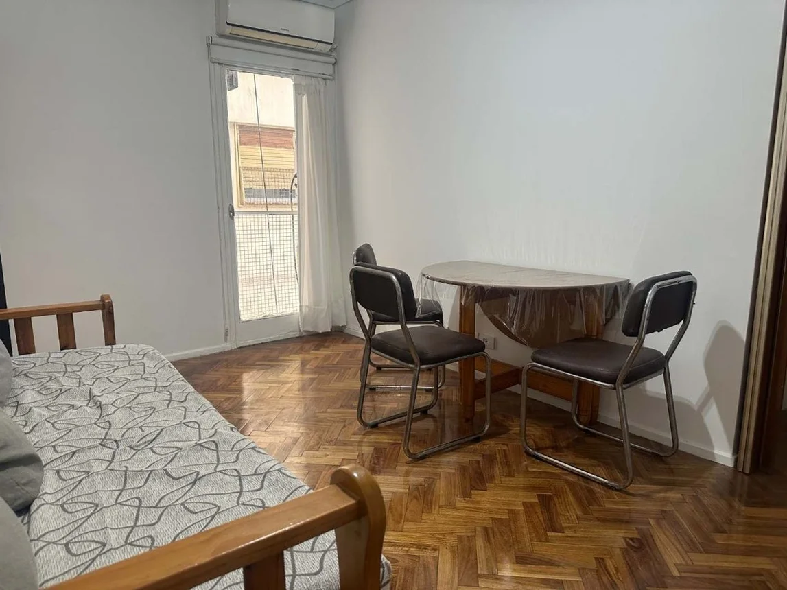 Departamento de 2 ambientes en venta en Recoleta, French 2400, foto 3