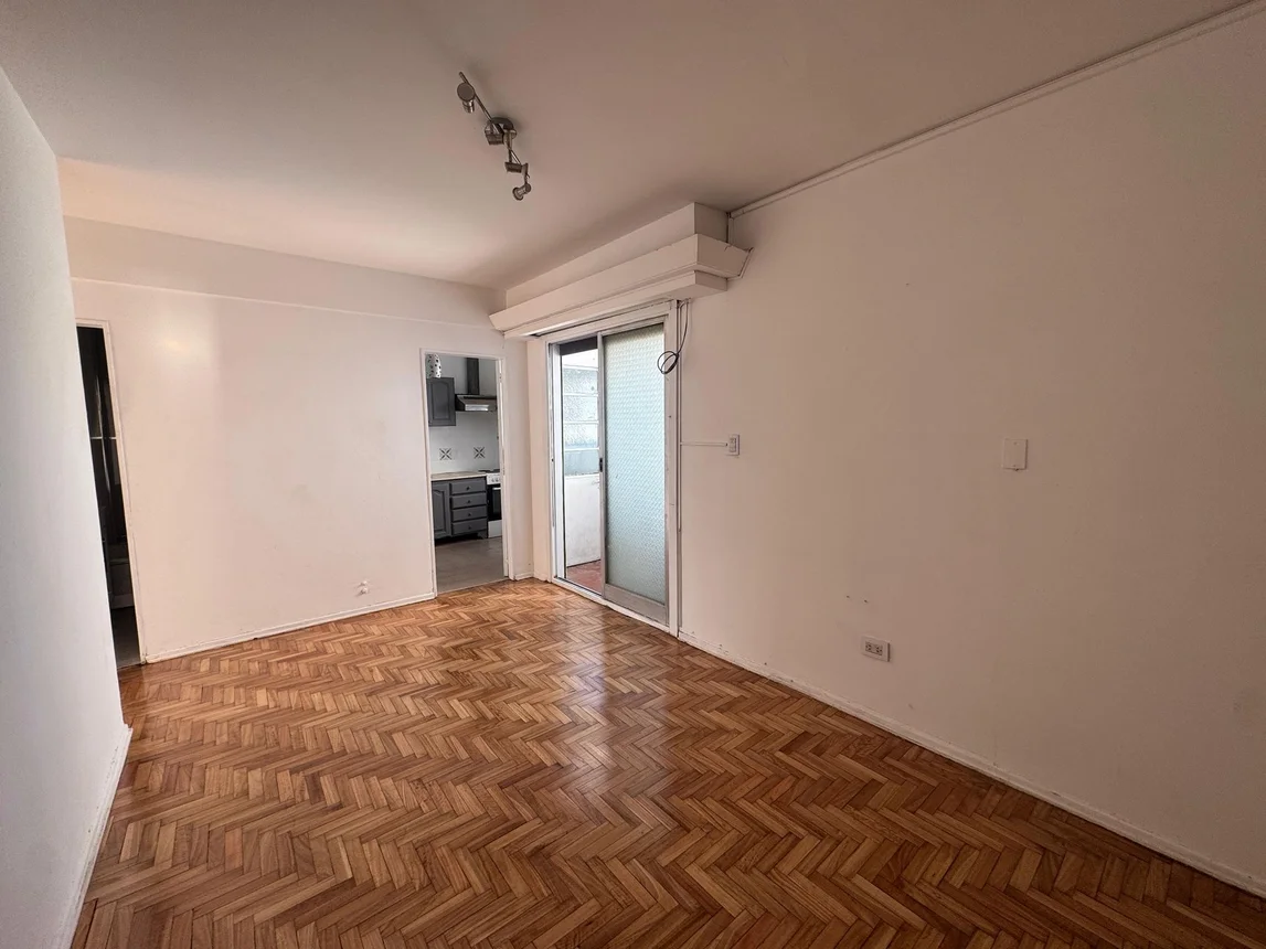Departamento de 3 ambientes en venta en Florida, Avenida Maipú 800