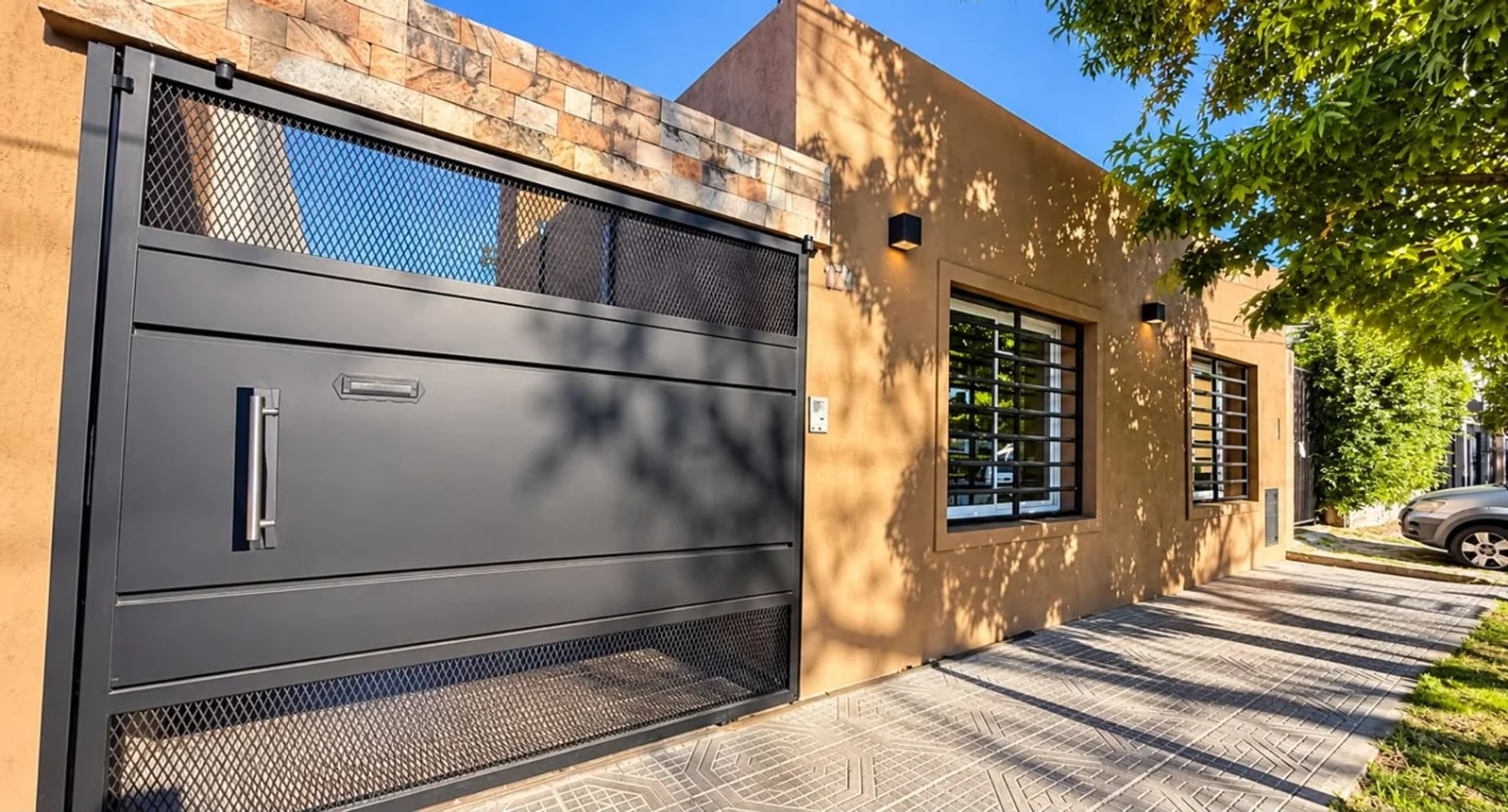 Casa de 4 ambientes en venta en San Antonio de Padua, Los Alamos 100