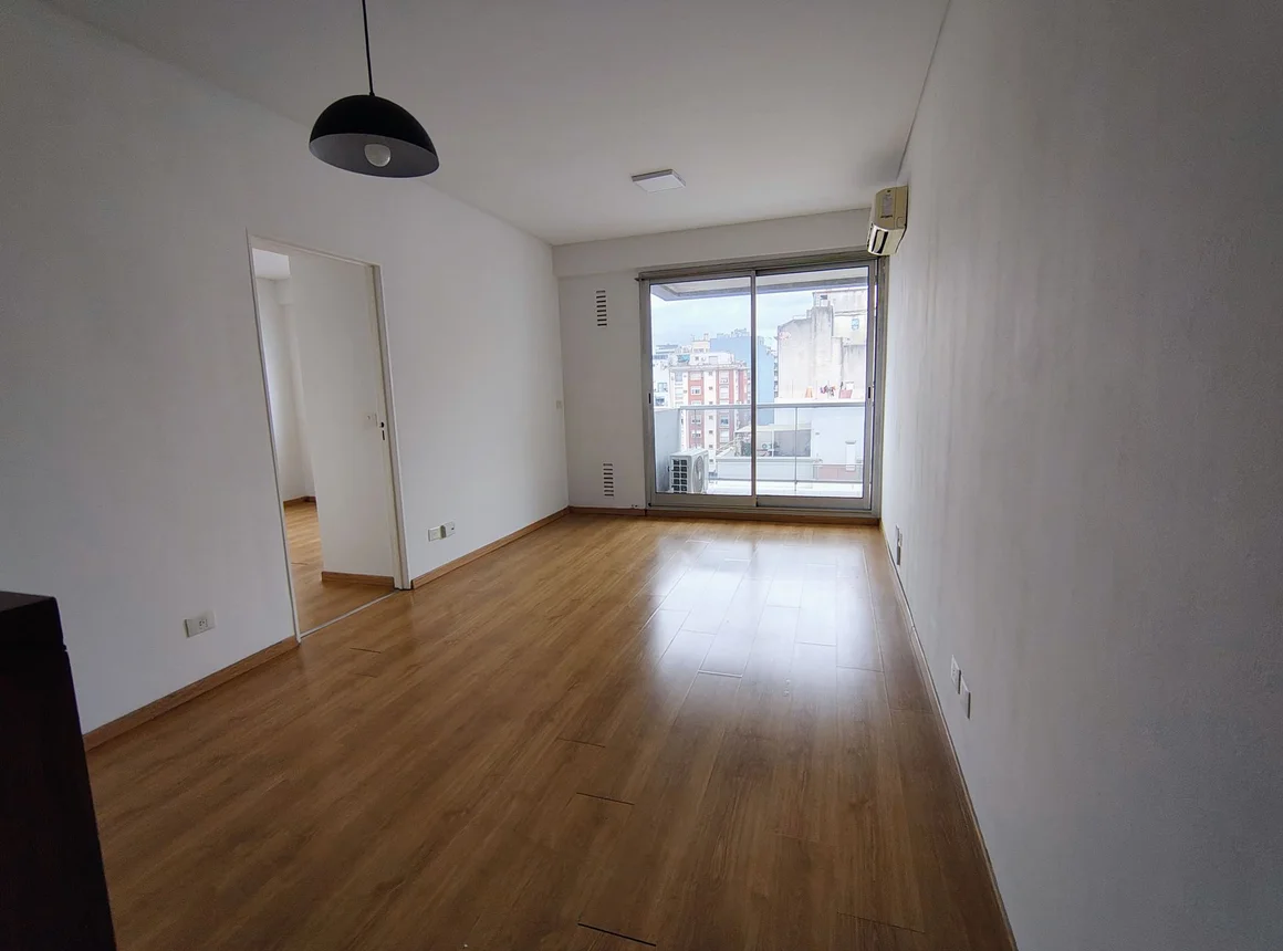 Departamento de 2 ambientes en venta en Monserrat, Avenida Independencia 1200