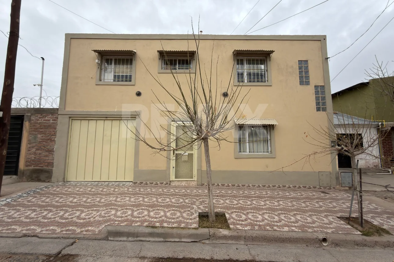 Casa en venta en Neuquén, foto 2