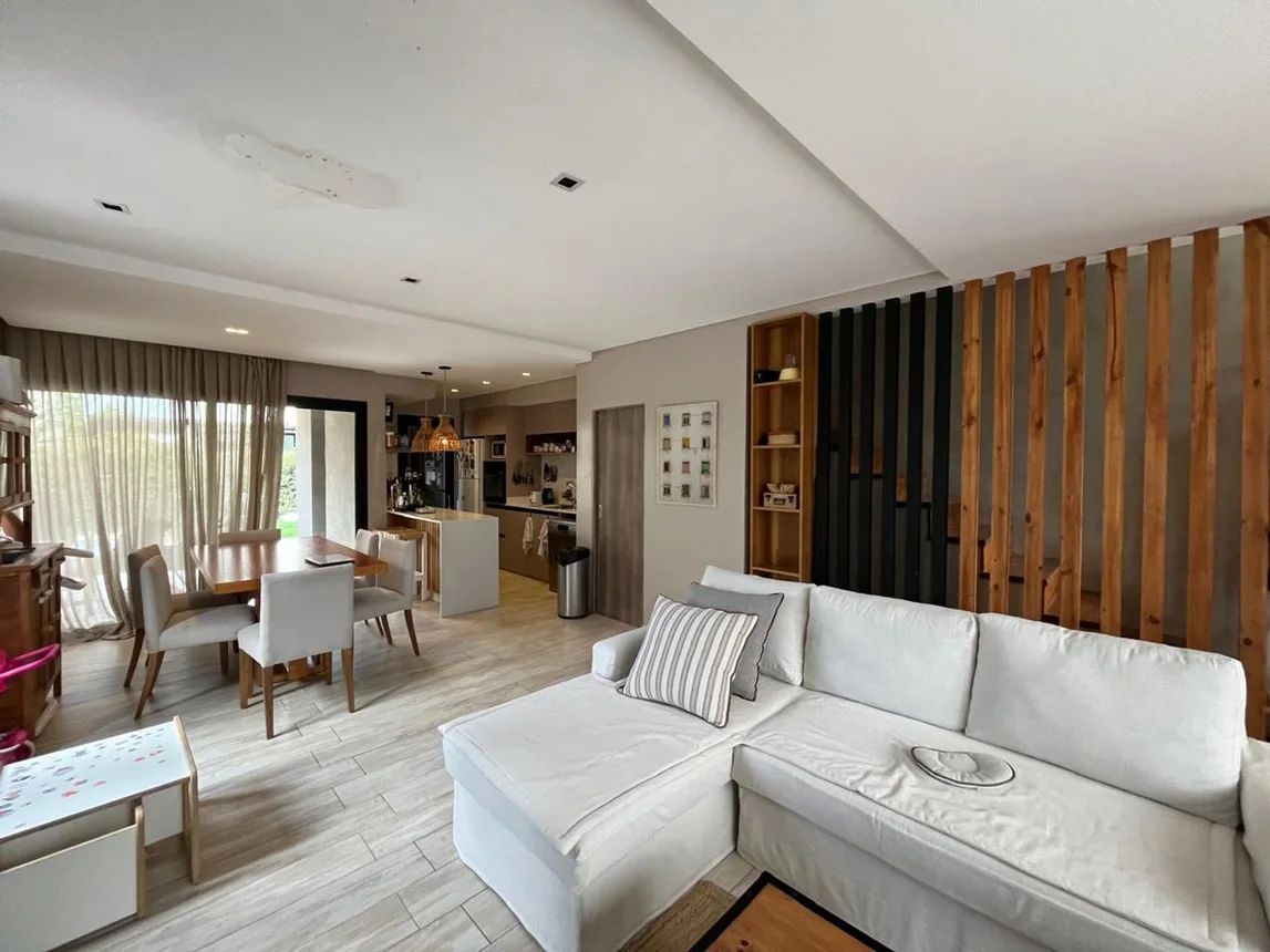 Dúplex de 6 ambientes en venta en Luján de Cuyo, Boedo Village 0, foto 2