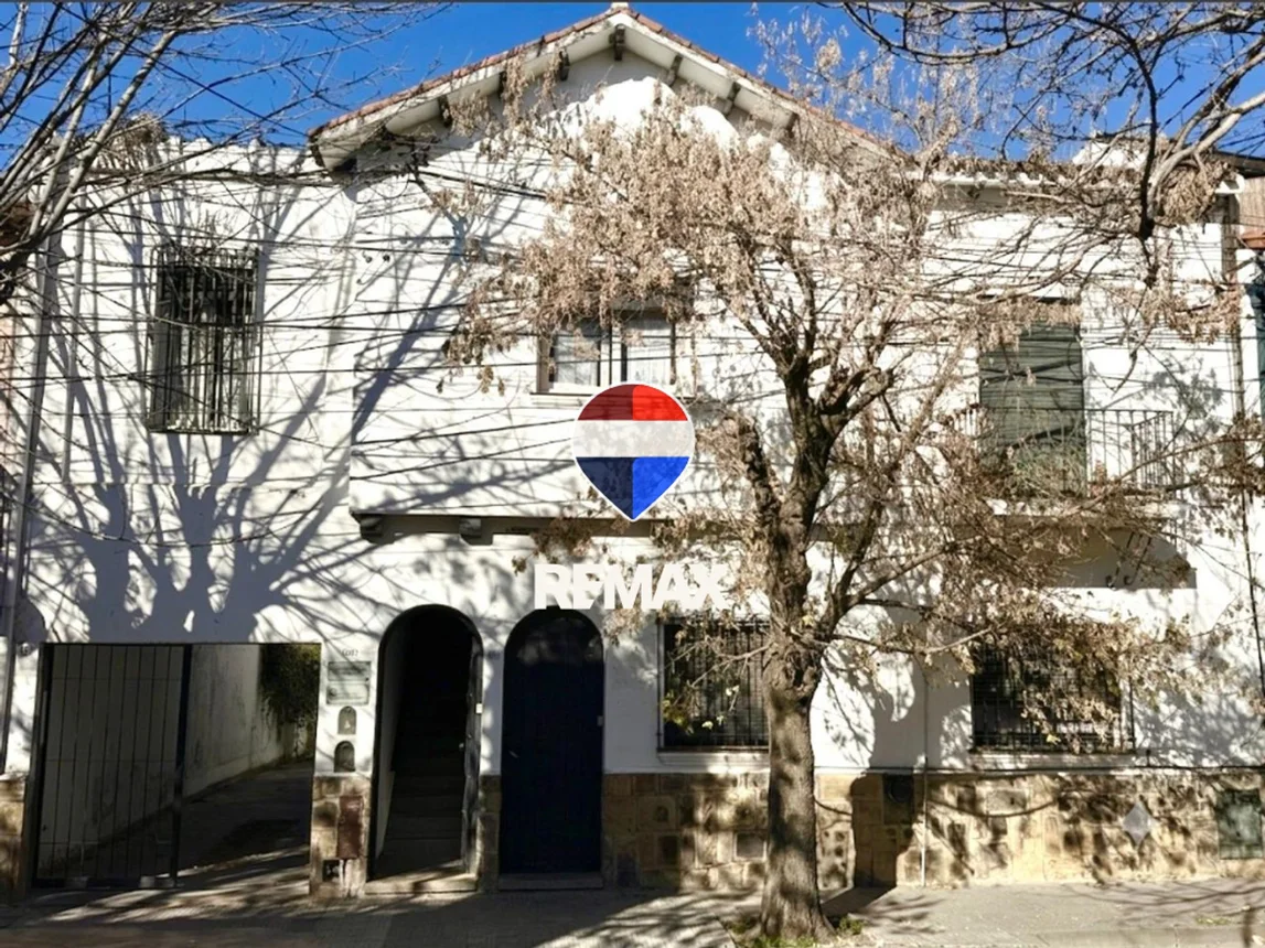 Casa de 8 ambientes en alquiler en Salta, Macrocentro. Pasaje Mollinedo Entre Zuviria y Dean Funes 400