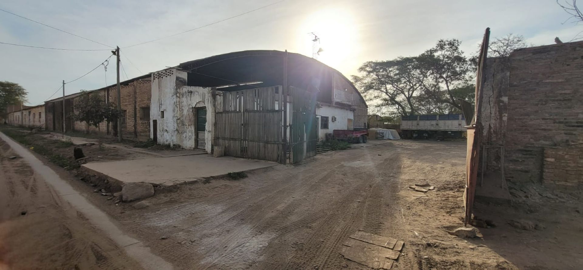 GALPON VENTA DE 3300 M2 EN EMBARCACIÓN - foto 2