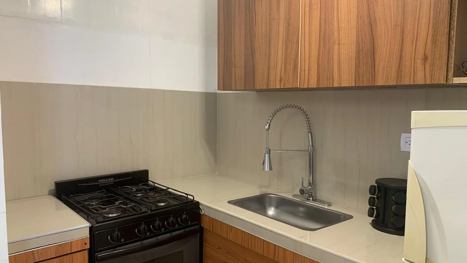 PH de 2 ambientes en venta en Munro, Santa Cruz 2600, foto 2