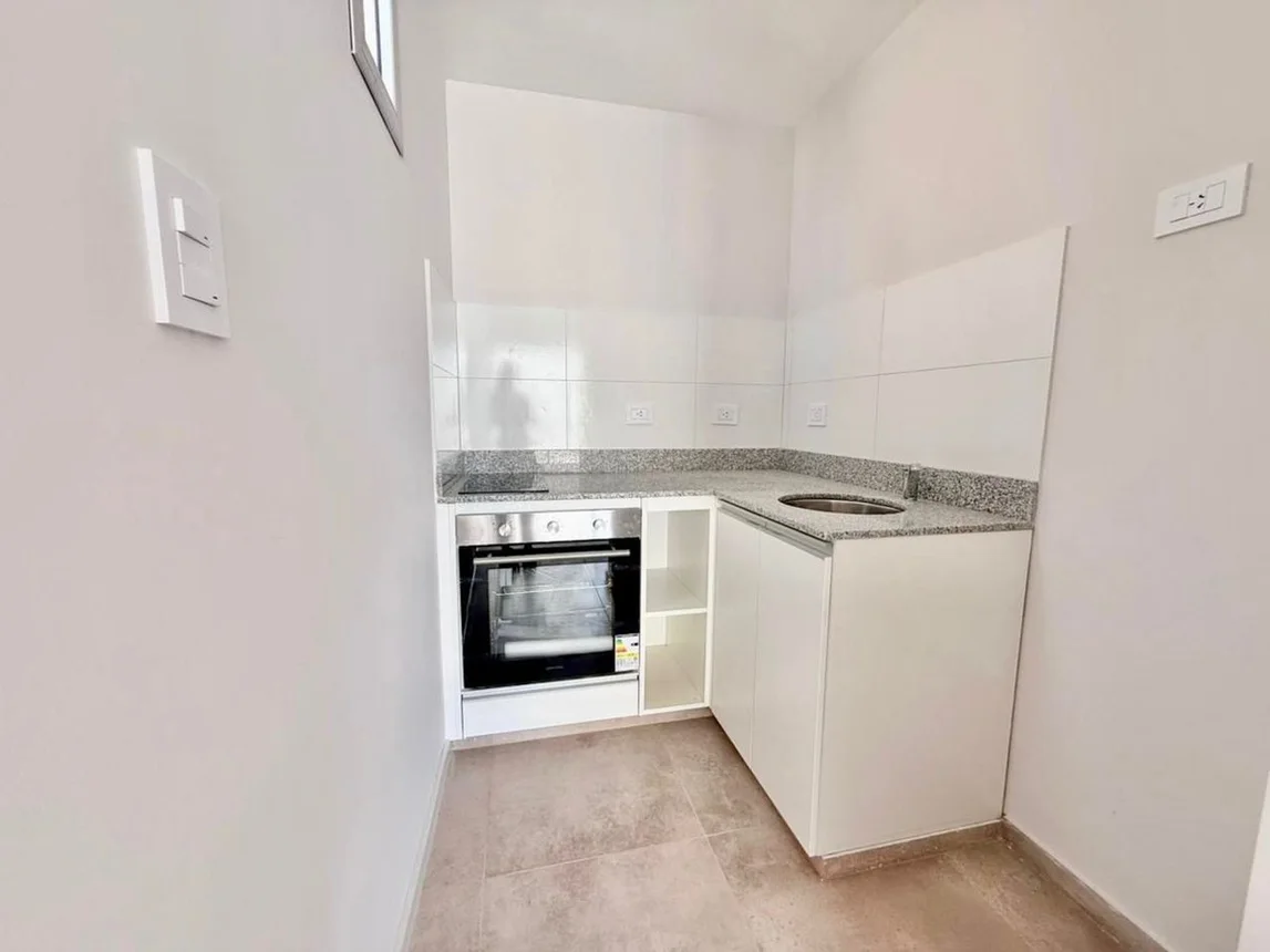 Monoambiente en alquiler en La Plata, Calle 45 Entre 12 y 13 800, foto 3