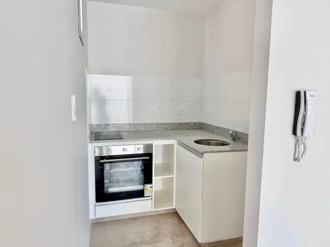 Monoambiente en alquiler en La Plata, Calle 45 Entre 12 y 13 800, foto 4