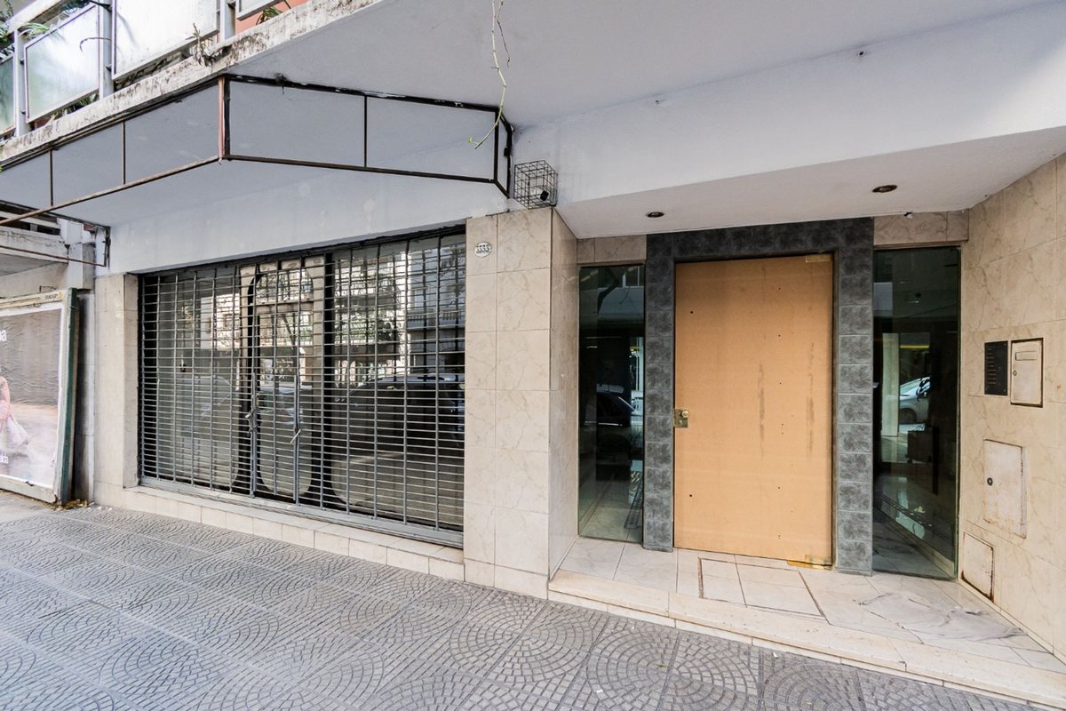 Local Comercial en General Lucio Norberto Mansilla 3300