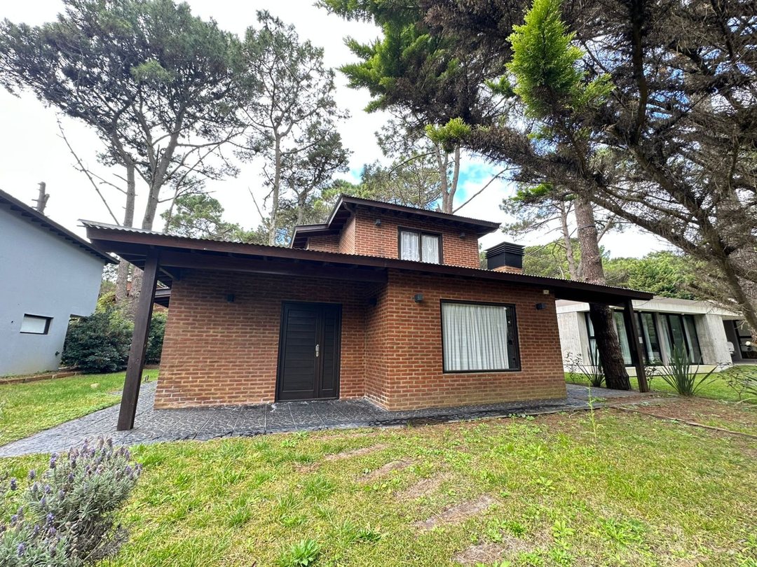CASA CUATRO AMBIENTES VENTA COSTA DEL ESTE