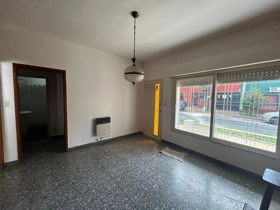 PH de 3 ambientes en venta en Villa Maipú, Junín 2000