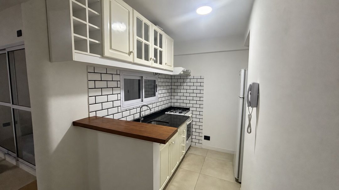 VENTA DPTO 2 AMB CON PATIO Y BAULERA EN  RECOLETA