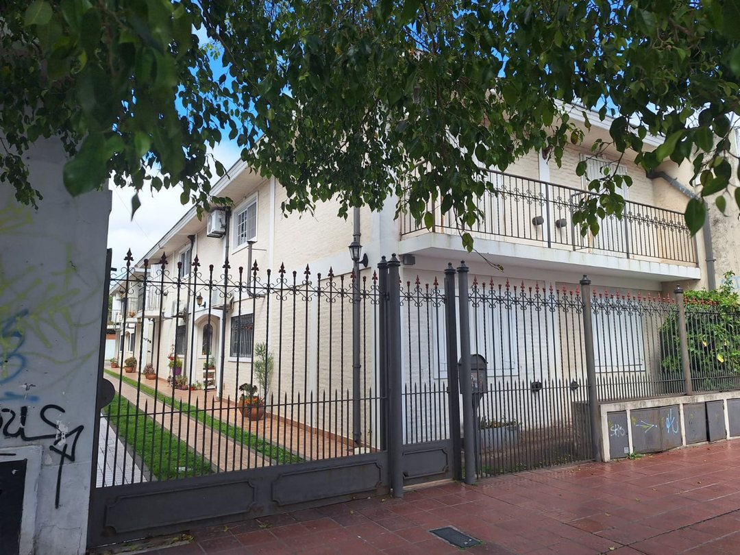 DEPARTAMENTO 3 AMBIENTES VENTA LOMAS ZAMORA COCHER