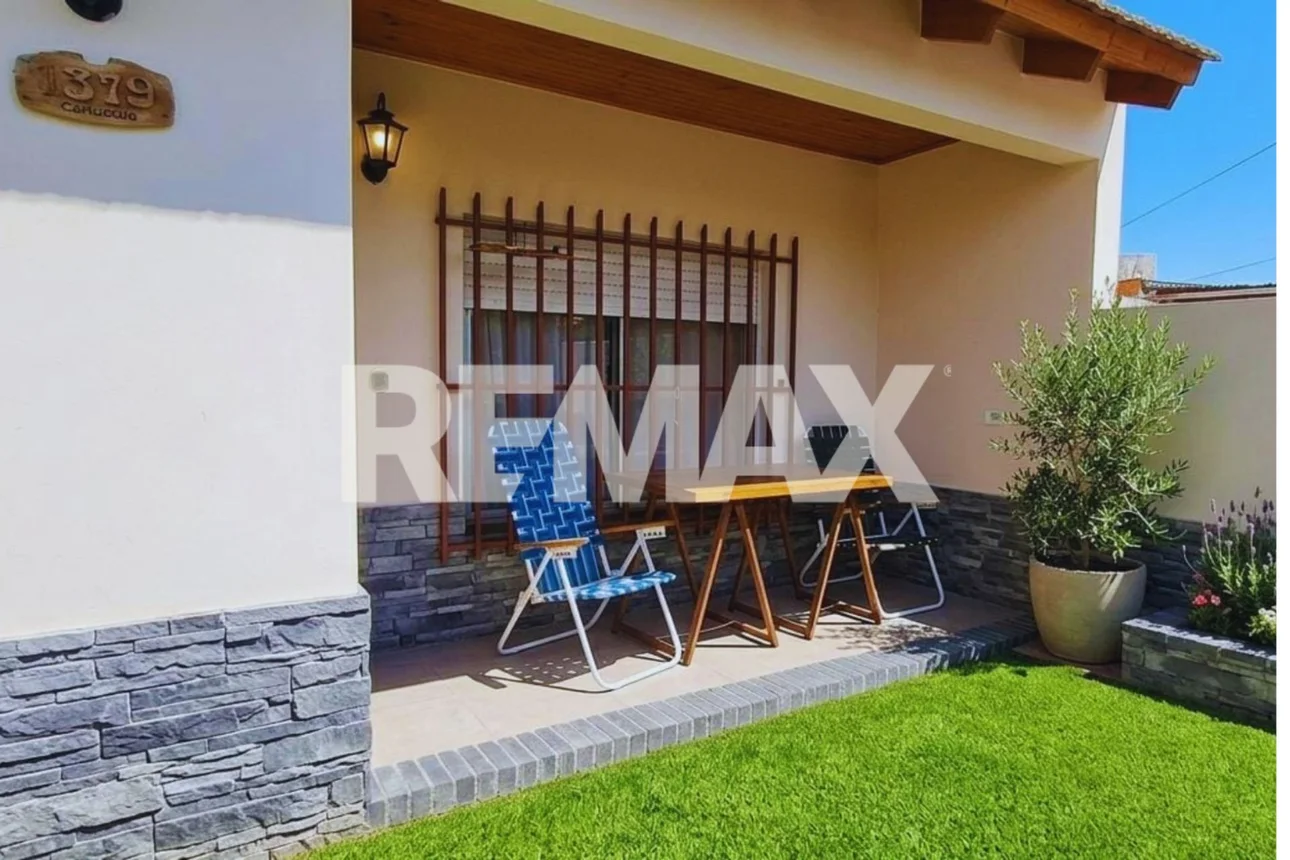 Casa en venta en Neuquén, foto 2