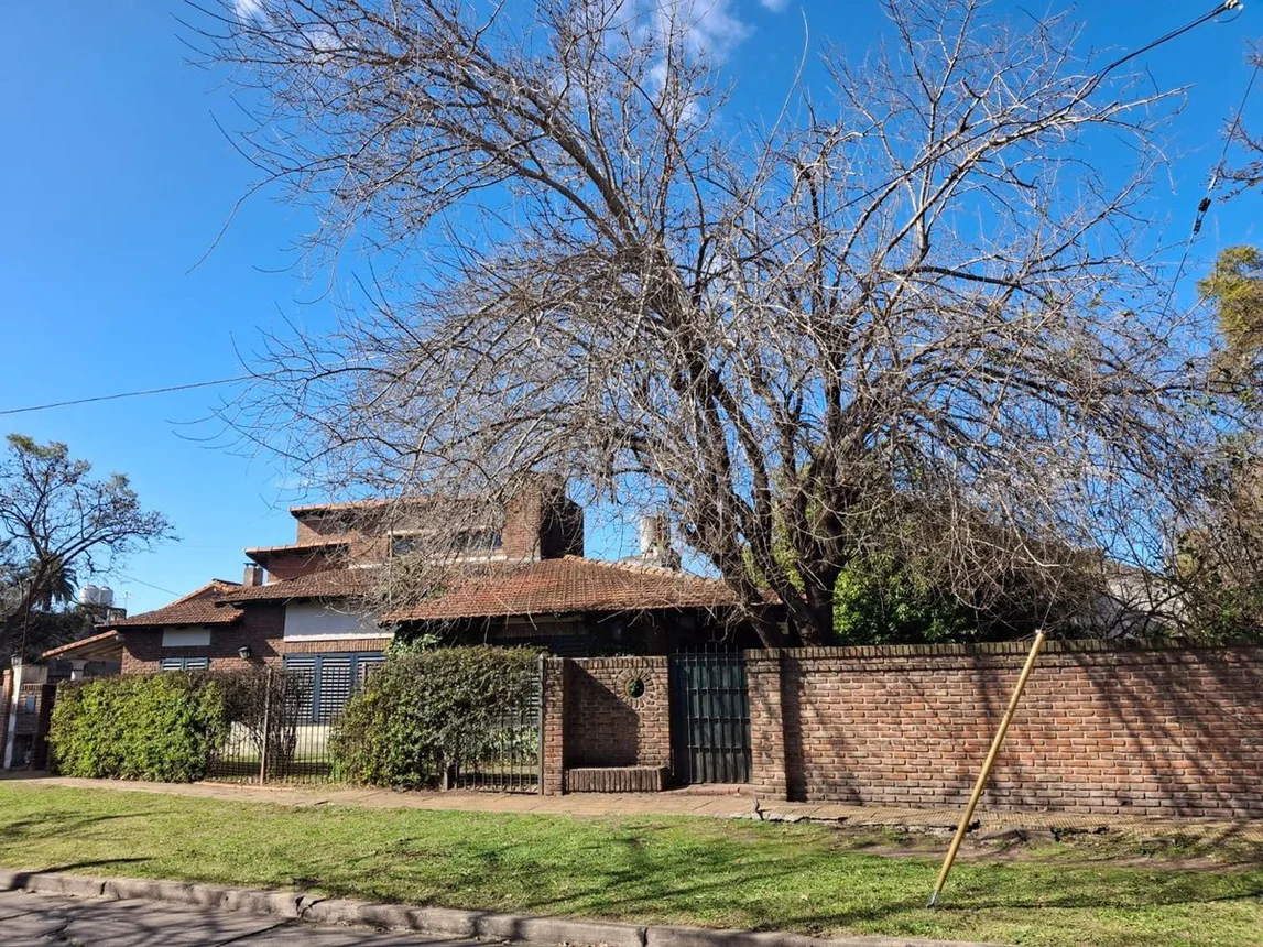 Casa en venta en Castelar, foto 4