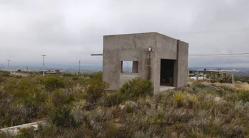 LOTE 2200m² EN ALTOS DE LA CRUCESITA OBRA GRUESA