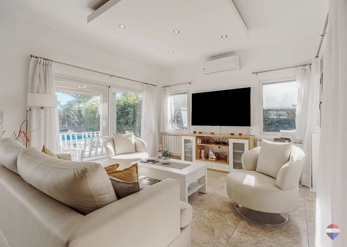 Casa de 4 ambientes en venta en Canning, Sargento Cabral 5600, foto 2