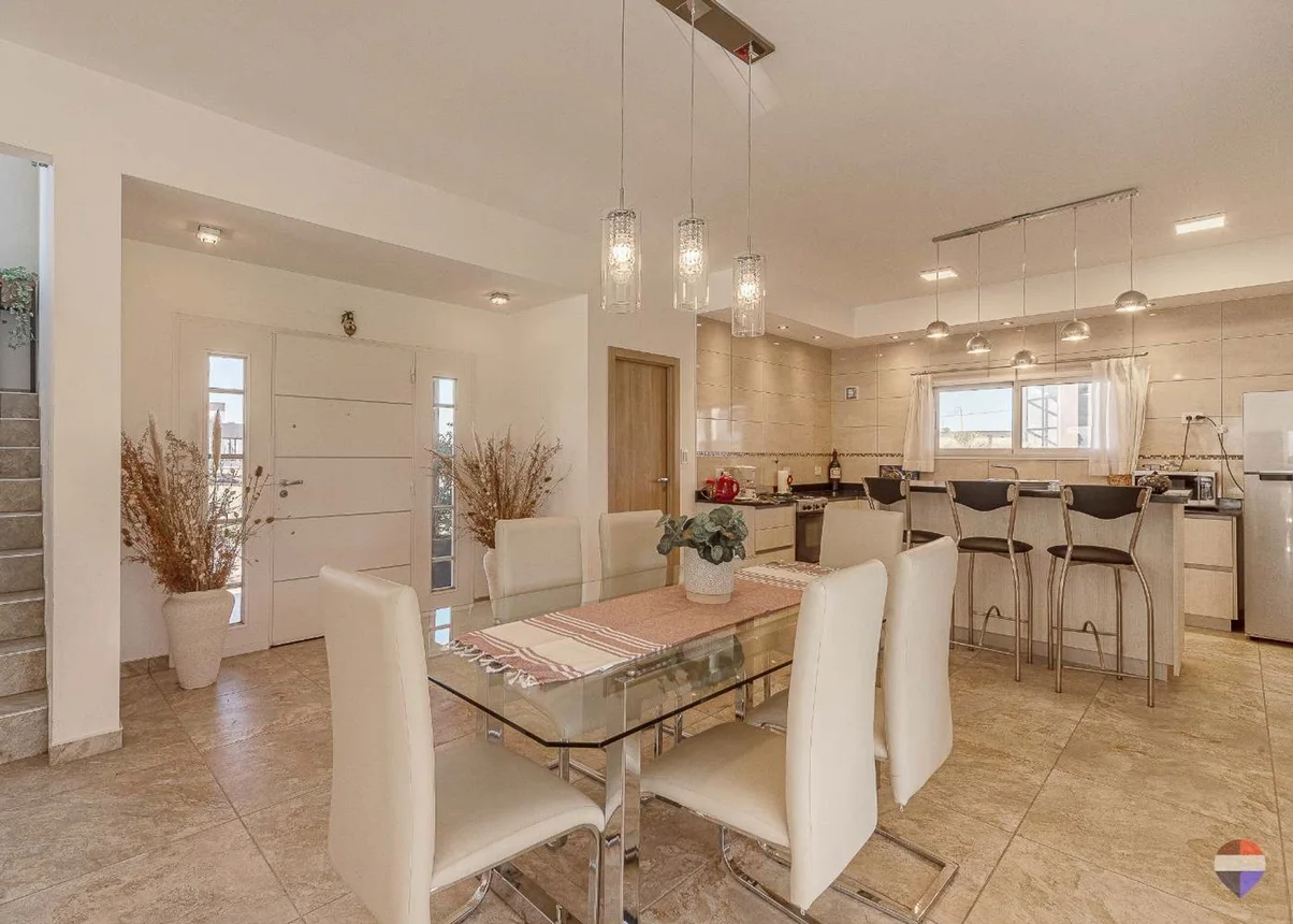 Casa de 4 ambientes en venta en Canning, Sargento Cabral 5600, foto 4